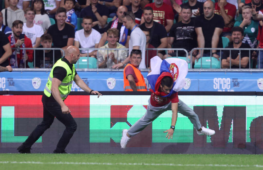 navijač-slovenija-srbija