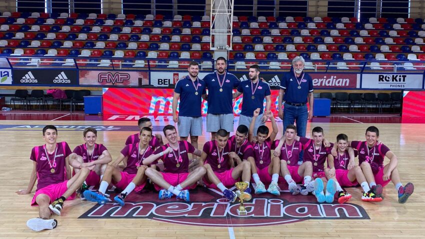KOŠARKAŠKI SPEKTAKL U ŽELEZNIKU: Mega je šampion „Meridian Friendship Tournament-a“, podršku pružili i legendarni sprski reprezentativci!