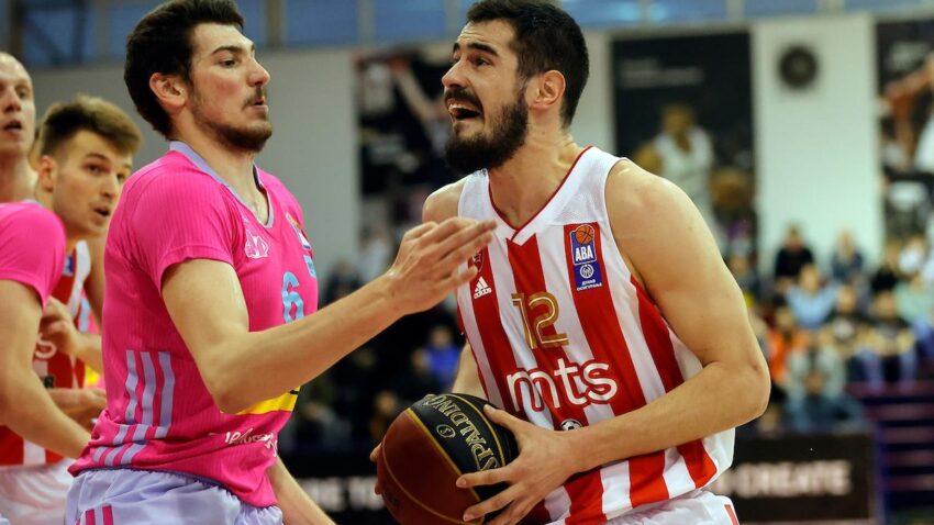 ZVEZDA KREĆE PO TREĆI TROFEJ: Mega juri prvu pobedu protiv crveno-belih ove sezone!