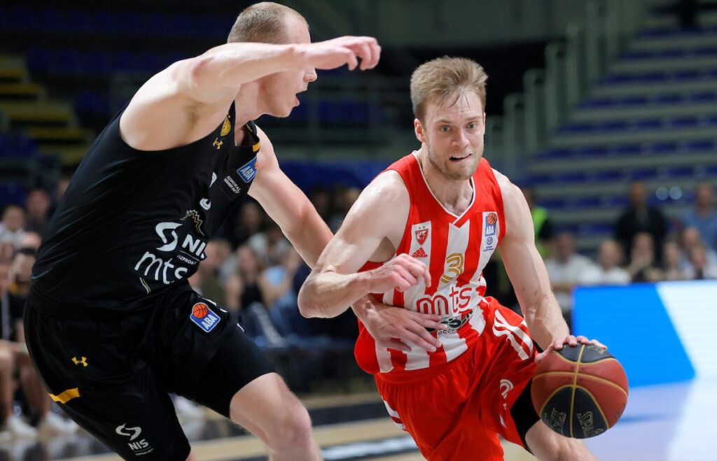 DEMONSTARACIJA SILE U PIONIRU: Partizan razmontirao Zvezdu i zakazao majstoricu! 3 nejt volters-crvena zvezda-partizan