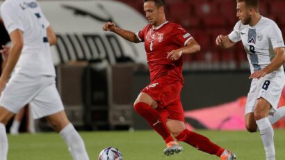 MAKSIMOVIĆ SAMOUVEREN: Kvalitetniji smo od Švedske, nadam se pobedi!