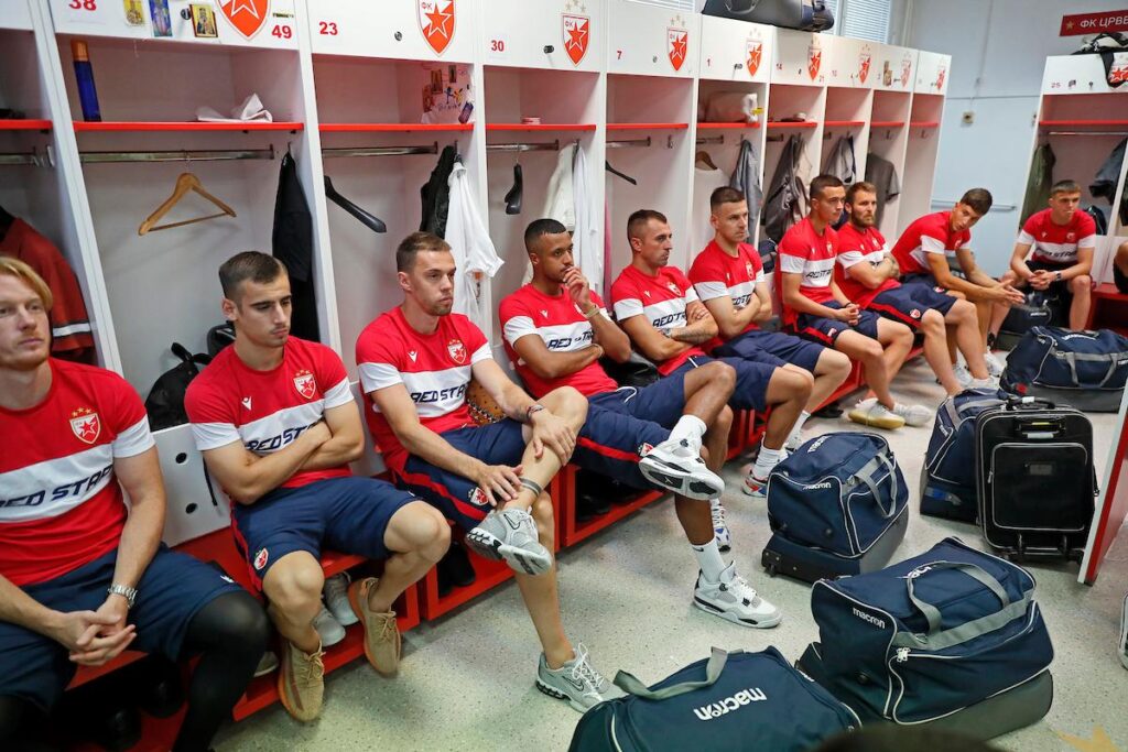 STANKOVIĆ SUMIRAO UTISKE: Da li Vasiljević odlazi, da li je Falko našao novi klub i zašto ga ne bine slaba realizacija? 2 crvena zvezda