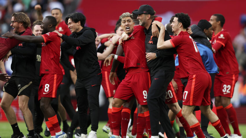 BOMBA IZ TORINA: Dušan Vlahović dobija strašnog saigrača - fudbaler Liverpula stiže u Juventus!