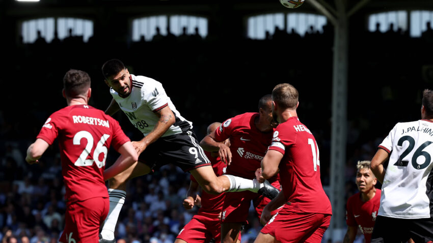 ČAS FUDBALA: Glava, dribling, penal... Ovako je Aleksandar Mitrović oduševio sve na startu Premijer lige! (VIDEO)