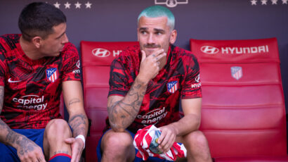 ZAKOVAN ZA KLUPU: Atletiko i Barsa u svađi, ceh plaća Grizman – Francuz ne sme da igra više od 29 minuta po meču, evo i zbog čega!