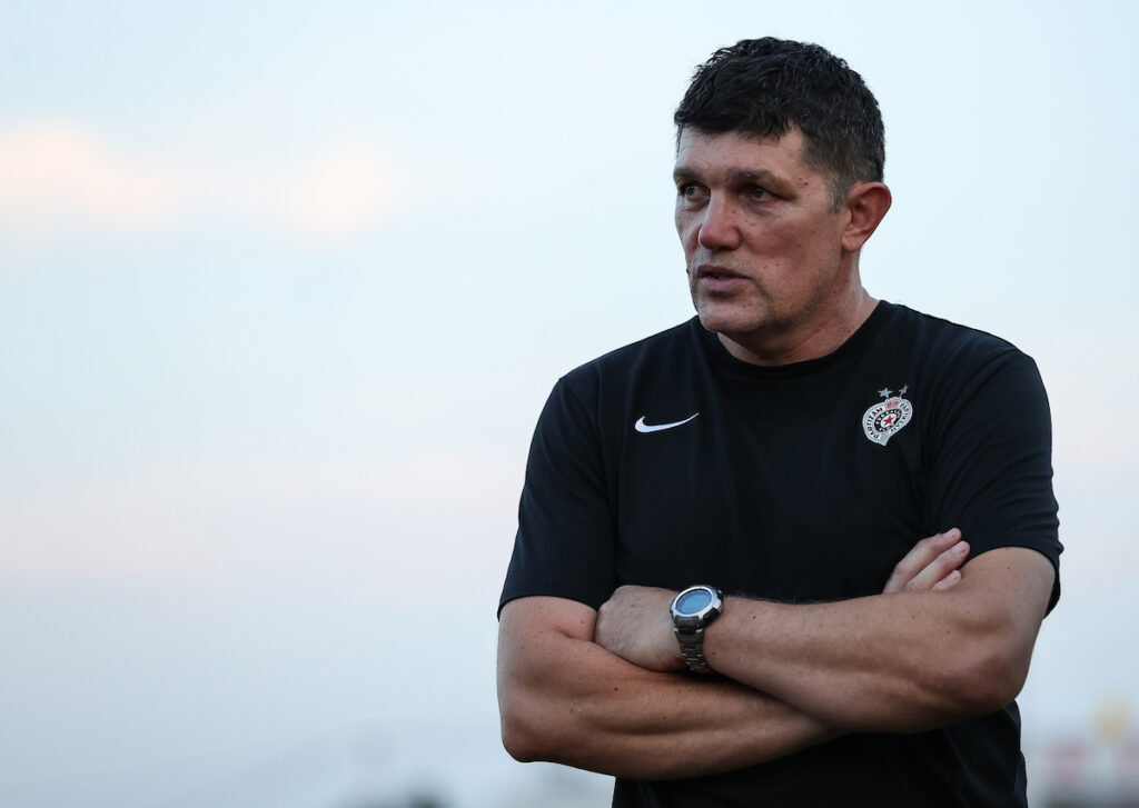 PETRIĆEVA JASNA PORUKA IGRAČIMA: Dokažite se protiv Kelna! 1 Gordan Petrić-partizan