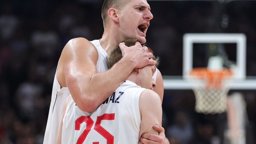 NBA OBRAČUN PRIPAO JOKIĆU: Srbija u paklu Arene zaustavila Janisa i Grčku, brine povreda Micića…