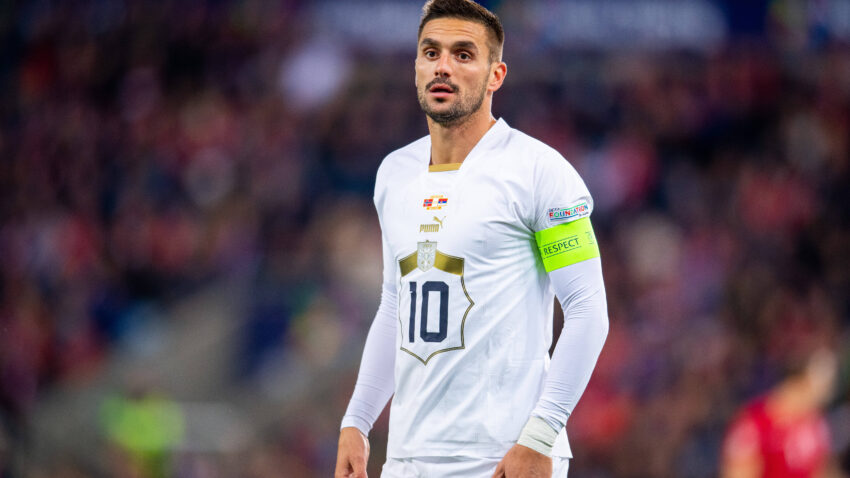 Dušan Tadić završava karijeru na "Marakani"? Kapiten "orlova" dobio poziv da dođe u Zvezdu!