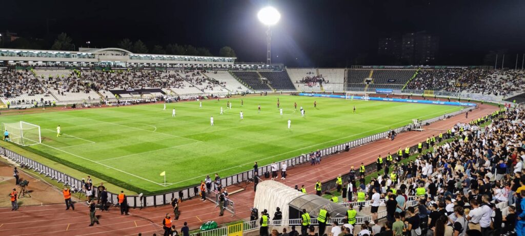 Fudbalska kultura u Srbiji u veštačkoj komi: Navijači i stadioni - ljubav koja bledi 2 Partizan-stadion