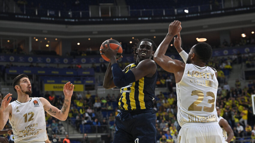 EVROLIGA: Fener je kaznena ekspedicija, Barsa lako s Bajernom! (VIDEO)