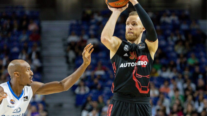 TEK ŠTO JE STIGAO U EVROLIGU I VEĆ MVP: Džanan Musa ostavio Zvezdine i Partizanove košarkaše iza sebe!