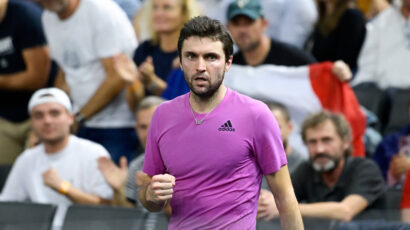 ON BI DA IGRA JOŠ MALO: Simon “okrenuo” Mareja i odložio odlazak u penziju!