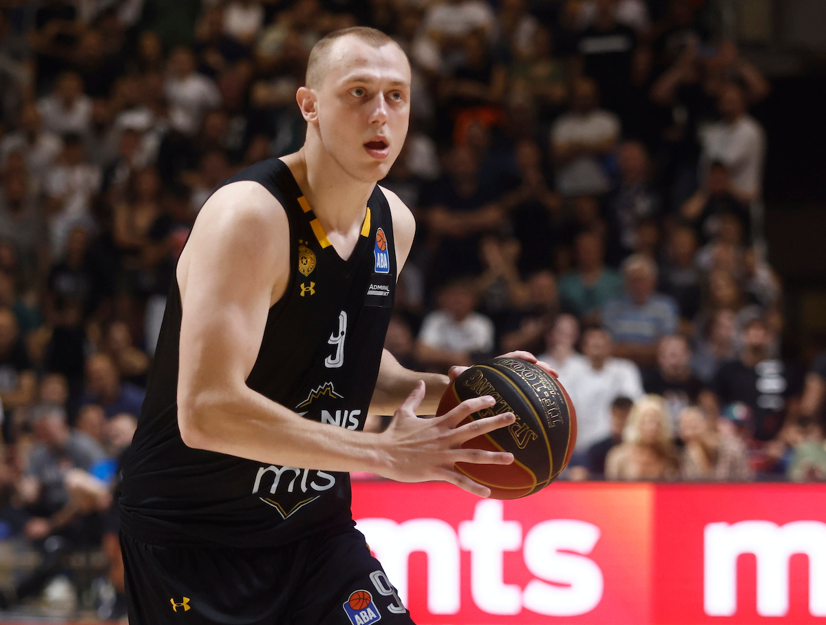 Partizan "pregazio" Borac za devetu pobedu u nizu 5 Alen Smailagić-partizan