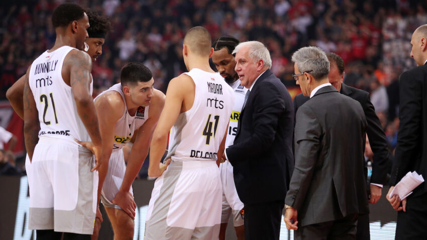 FURIOZNA ZAVRŠNICA OLIMPIJAKOSA: Desetkovani Partizan uništen u Pireju!