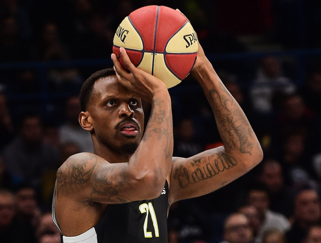 Partizan u drugom poluvremenu slomio otpor Mornara za devetu uzastopnu pobedu 4 džejms naneli-partizan-split