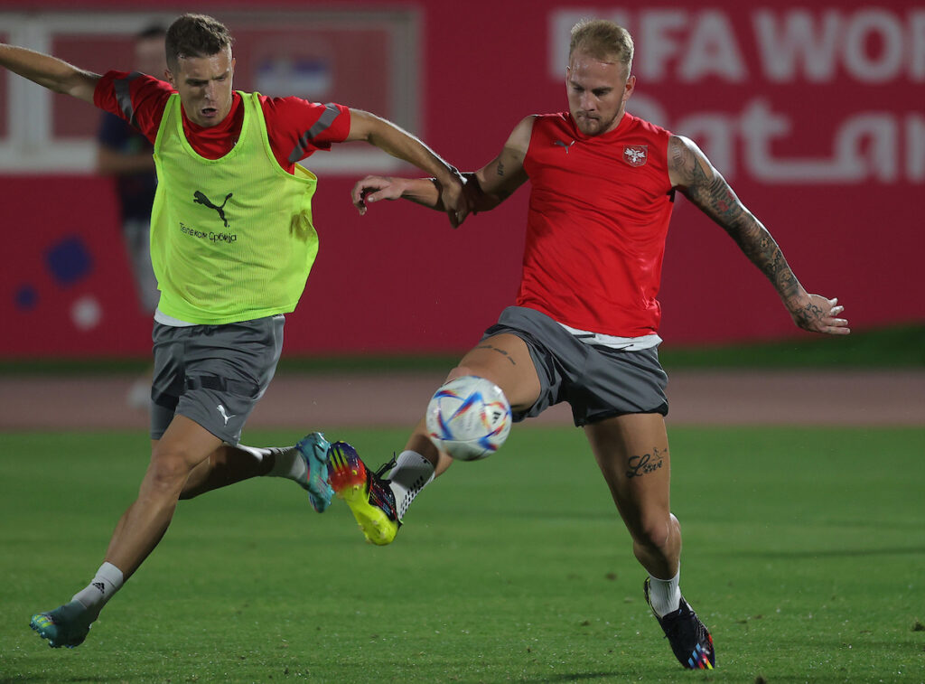 PRVI TRENING POSLE KAMERUNA: Igra se fudbal, pozitivna atmosfera, atraktivni golovi - Piksi odmara startnih 11! (FOTO/VIDEO) 6 srbija trening 90414