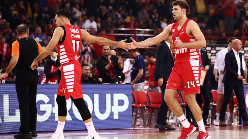 Olimpijakos siguran kod kuće: Alek Piters srušio Milaneze (VIDEO)
