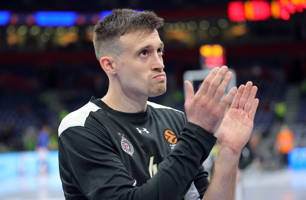 Prvak evrope pao u grotlu Arene: Partizan prekinuo crni niz, Naneli junak! 6 partizan efes 99799