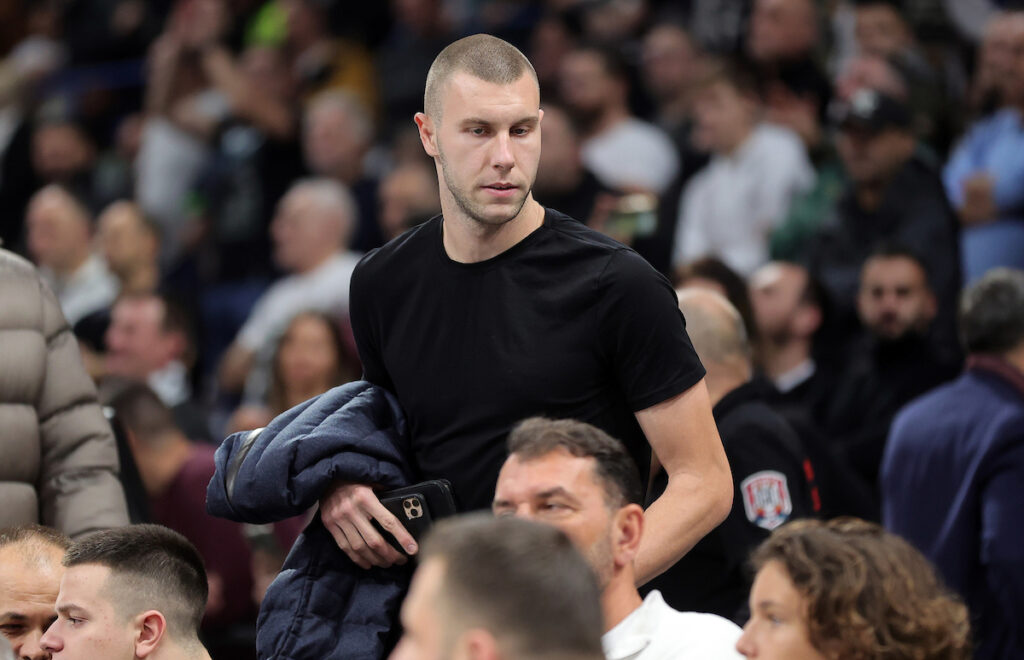 Prvak evrope pao u grotlu Arene: Partizan prekinuo crni niz, Naneli junak! 5 partizan efes 99824