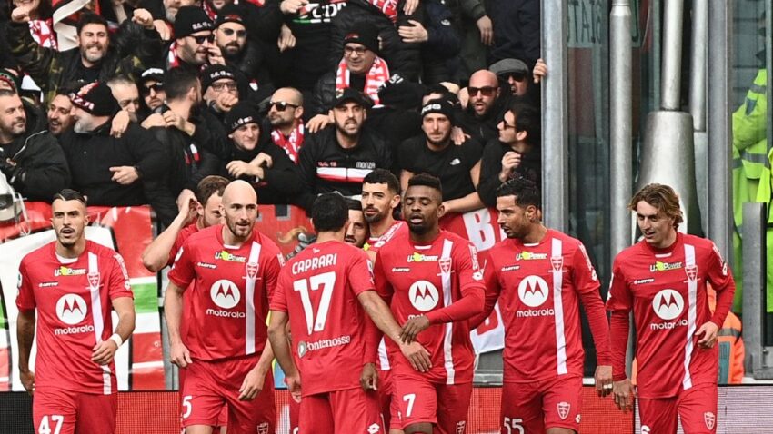 Juve tone sve dublje: Monca bolja od "Stare dame"