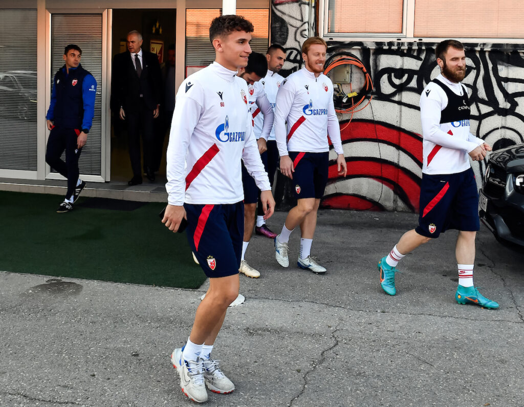 FK CRVENA ZVEZDA PRIPREME 01