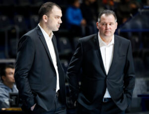 "U Partizanu je pritisak deo svakodnevnice; Španci su bezbolno izvršili smenu generacija, a mi…" 1 Nenad Čanak i Dejan Mijatović