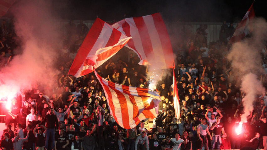 Delije učestvovale u krvavoj tuči navijača Napolija i Rome?! (VIDEO)
