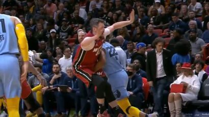 Da li je ovo najbizarnije isključenje ikada u NBA ligi? (VIDEO)