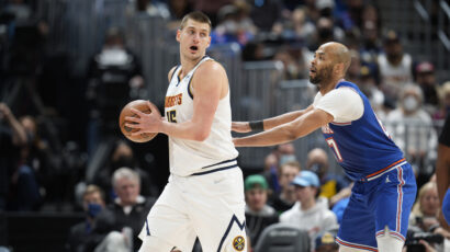Jokić plesao na ivici tripl-dabla, Denver nakon drame poklekao u Njujorku