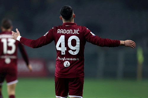 Radonjić rekao "ne" Amerikancima, hoće u Moncu