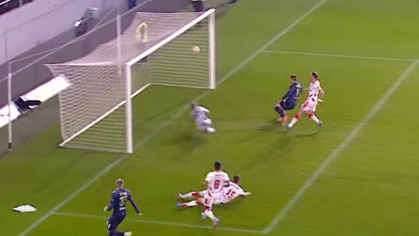 Ne, ovo nije gol: Promašaj sezone u režiji fudbalera TSC-a (VIDEO)