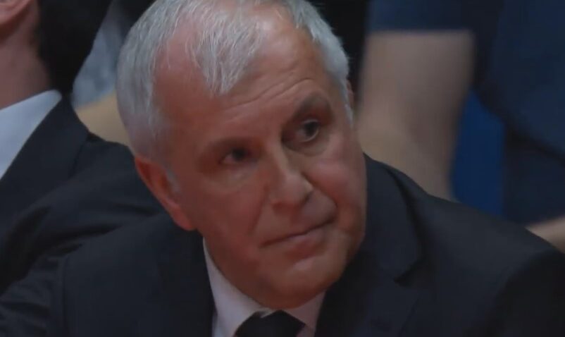 Obradović pocrveneo od besa zbog poteza Papapetrua (VIDEO)