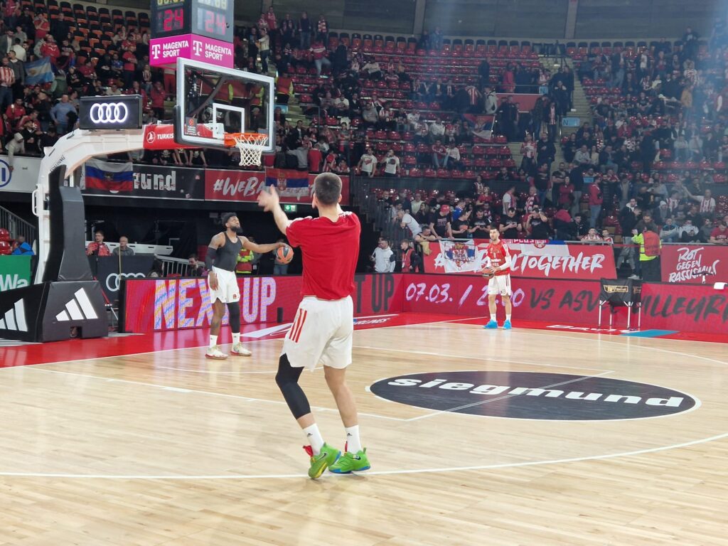 zvezda bajern zagrevanje 1