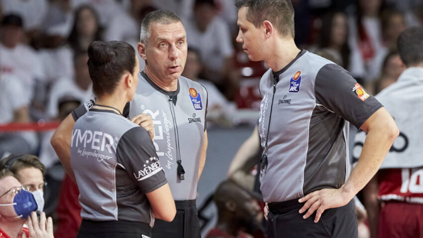 Crno-beli "baksuz": Poznat sudija meča Partizan - Real, Grobari ga pamte po lošem