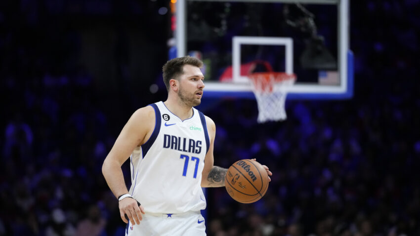 Kad sateraš čarobnjaka u ćošak, desi se magija: Dončić nestvarnom trojkom srušio Bruklin (VIDEO)