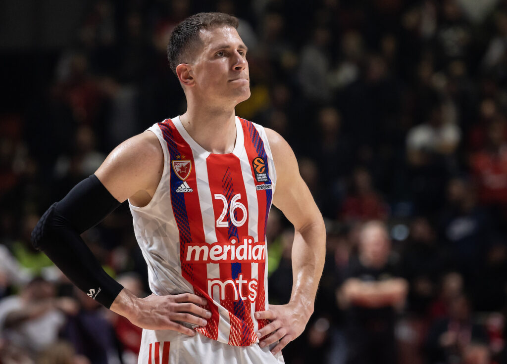 Crvena zvezda Meridianbet potpuno menja tim za narednu sezonu?! 4 ZVEZDA ALBA 163