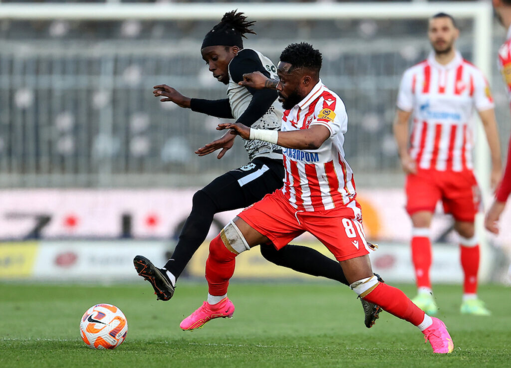 Derbi bez stranaca - kako čudno zvuči: Pre 21 godinu odigrao se poslednji, a ovako bi to izgledalo danas 1 partizan zvezda derbi 54463