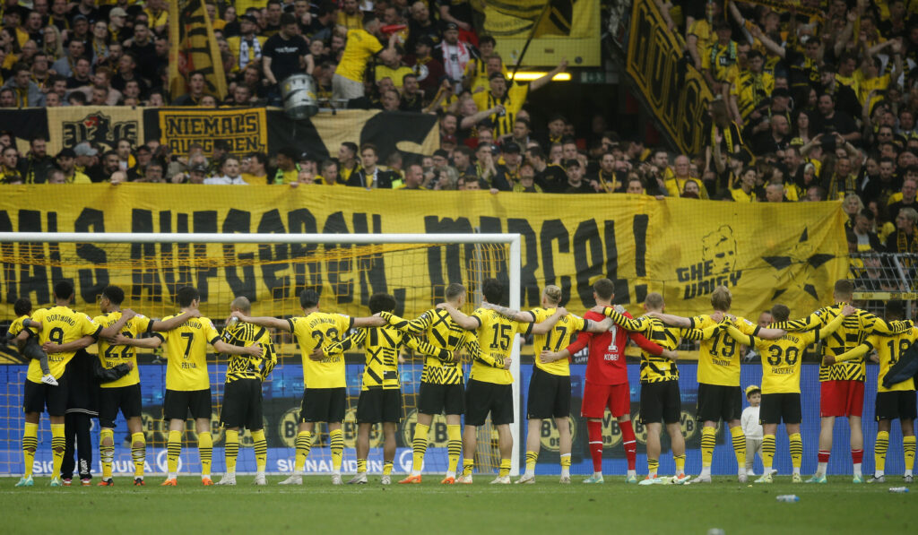 Bundesliga: Vreme da Bajern padne sa trona, Dortmund vreba krunu, Lajpcig pokazao da može 1 Borusija Dortmund