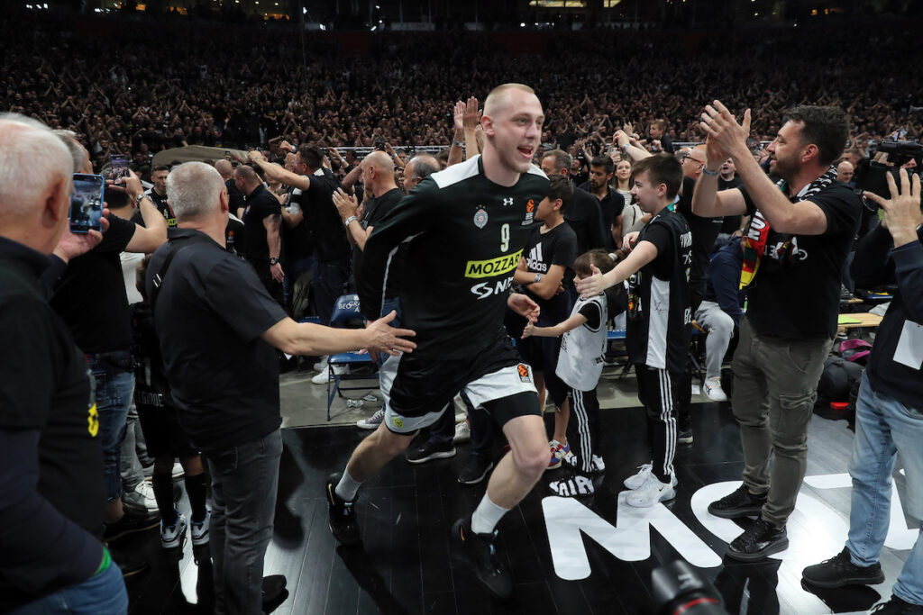 Real preživeo pakao Arene, Vilijams-Gos odložio put na F4! 13 partizan real 56309