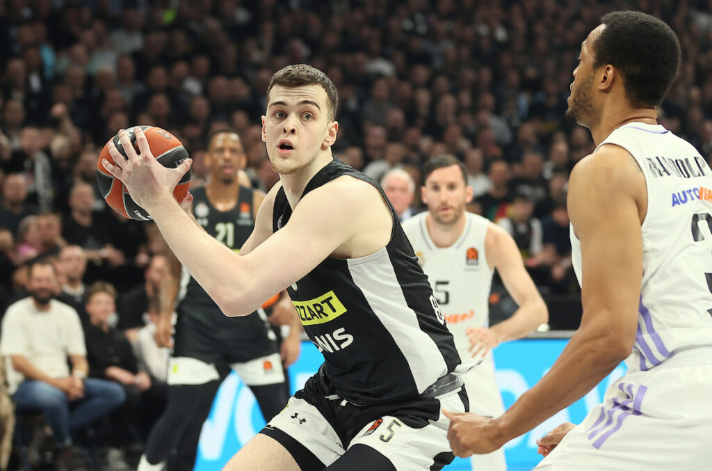 Real preživeo pakao Arene, Vilijams-Gos odložio put na F4! 7 partizan real 56439