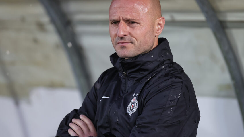 Veliko letnje spremanje u Humskoj - "kvintet" pojačanja sprečava falš crno-belog orkestra