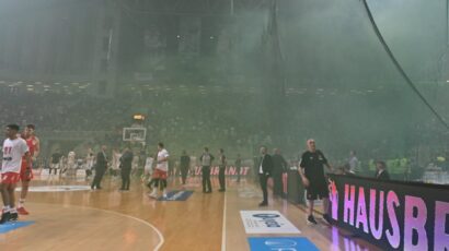 Gori Atina, prekinut derbi Panatinaikosa i Olimpijakosa