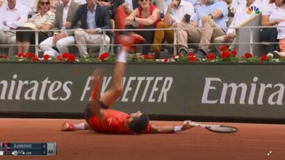 Novak se okliznuo i pao, nastao muk u Parizu