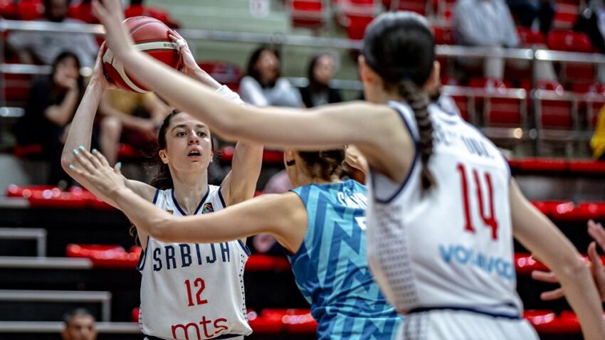 Devojke, glavu gore: Srbija stala u polfinalu Evropskog prvenstva