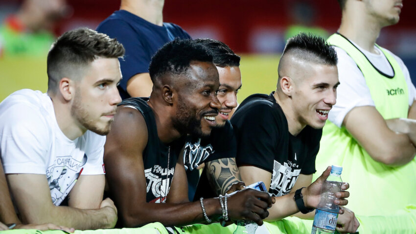 Precrtan bivši igrač Crvene zvezde - krčka se transfer!