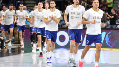 Orlovi trenirali u Kini (VIDEO)