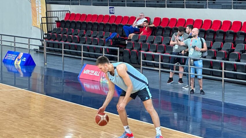 Selektor decidan: Avramović i Petrušev će igrati protiv Italije