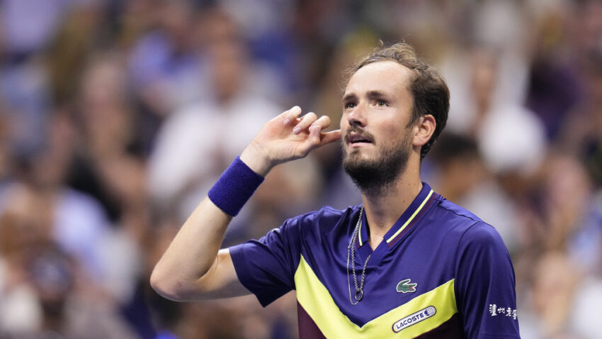 Medvedev zakazao finale sa Đokovićem: Rus posle velike borbe srušio Alkaraza