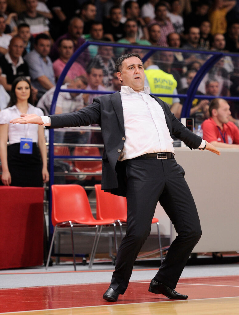 PARTIZAN IGOKEA 09