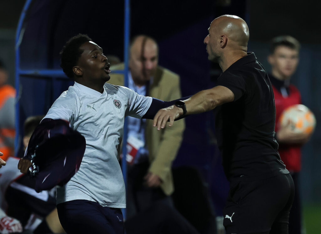 Incident u Subotici: Menig provocirao Duljaja, pa ušli u sukob (FOTO) 3 SPARTAK PARTIZAN 47